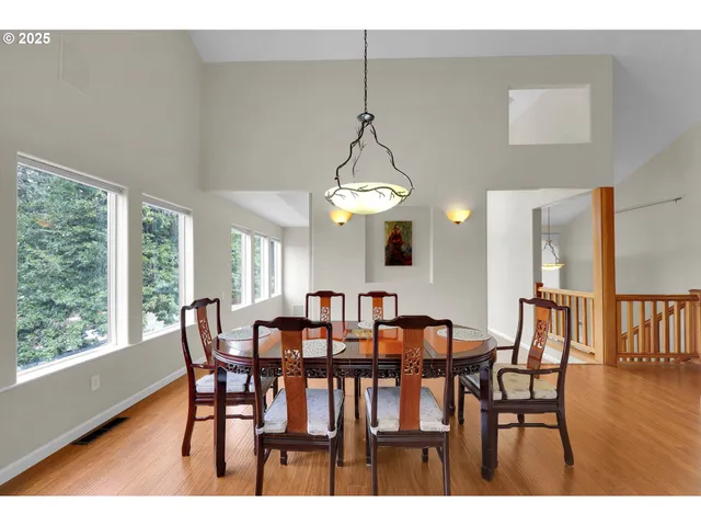 $725,000 | 1184 South 69th Street, Springfield, OR 97478