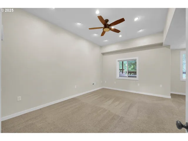 $725,000 | 1184 South 69th Street, Springfield, OR 97478