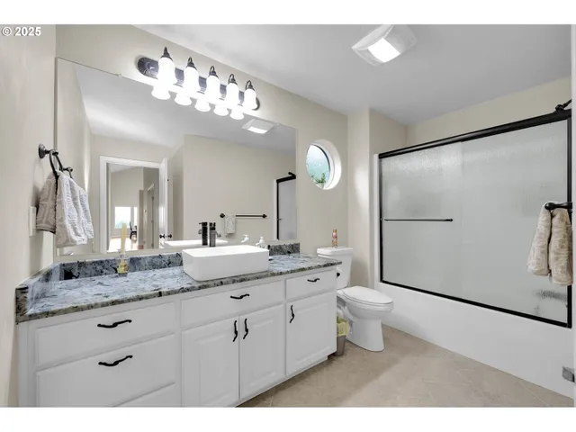 $725,000 | 1184 South 69th Street, Springfield, OR 97478