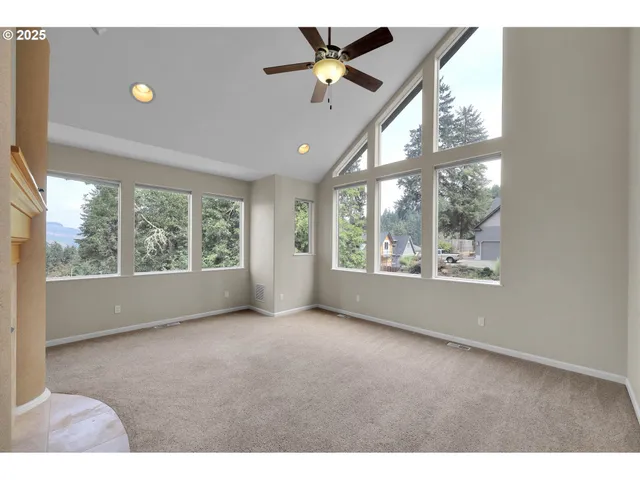 $725,000 | 1184 South 69th Street, Springfield, OR 97478