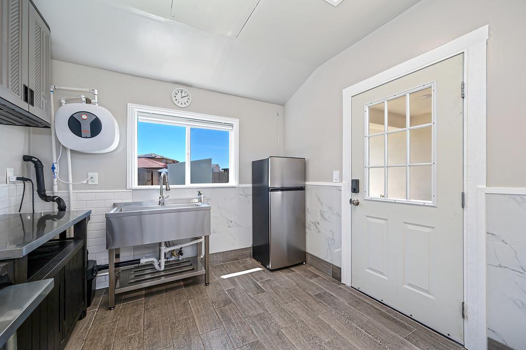 8229 Poppy Rdg Circle Elk Grove, CA 95757 - Photo 43 of 75