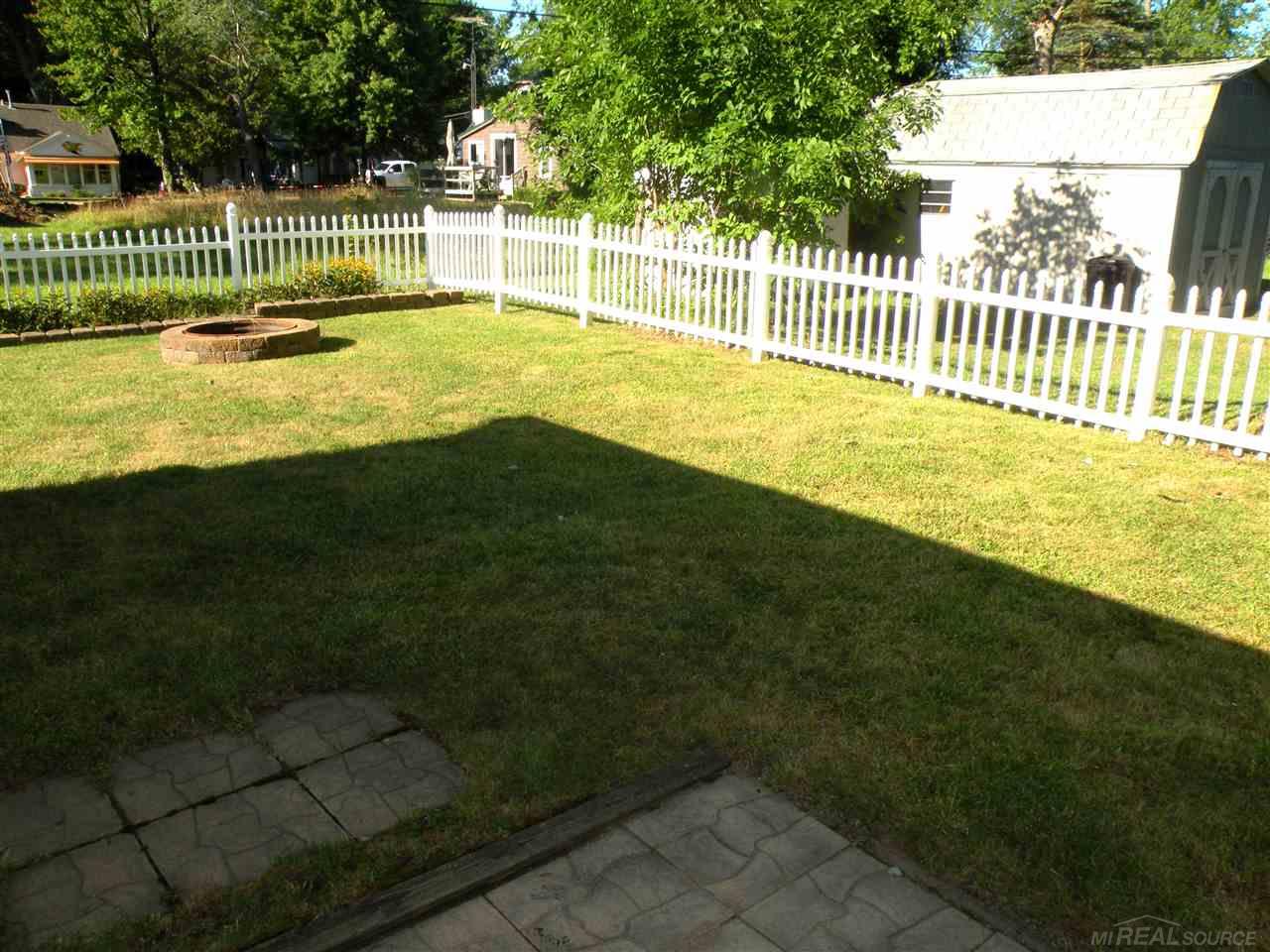 7490 Maplewood Road Lexington, MI 48450 - Photo 26 of 30