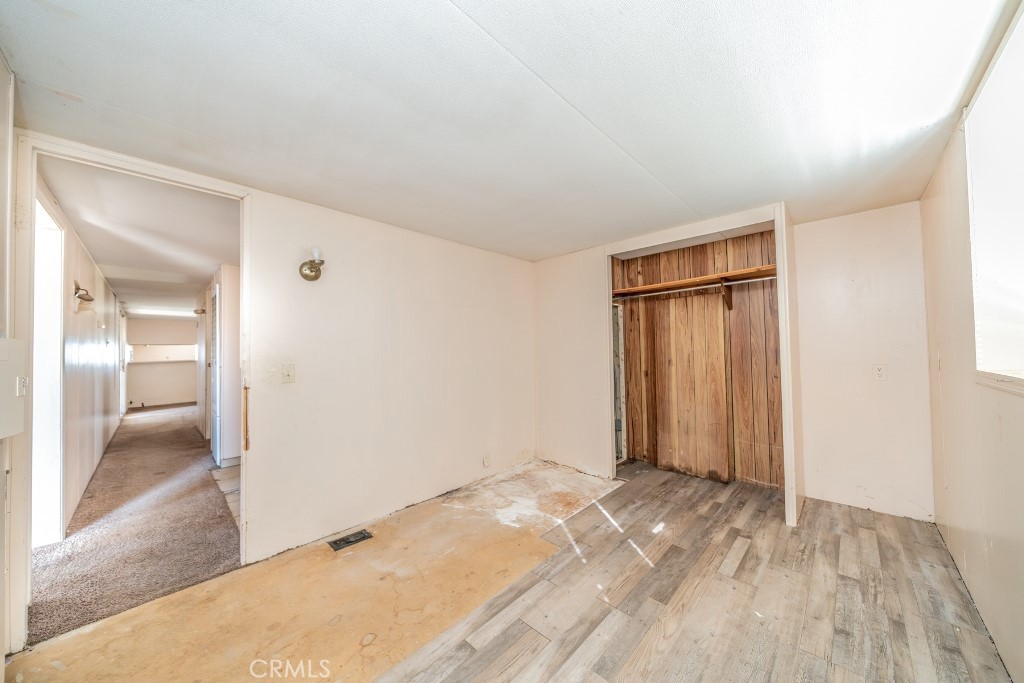 11025 Phelan Road Oak Hills, CA 92344 - Photo 20 of 33