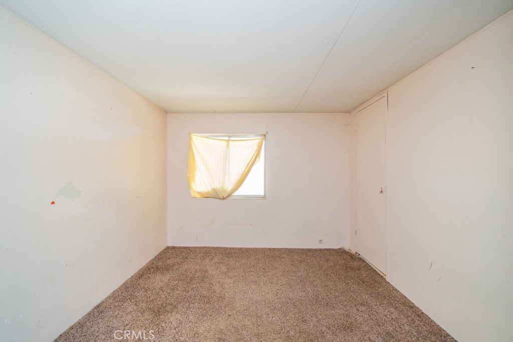 11025 Phelan Road Oak Hills, CA 92344 - Photo 22 of 33