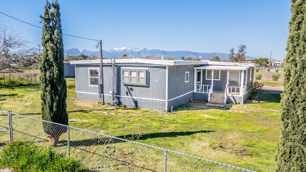 11025 Phelan Road Oak Hills, CA 92344 - Photo 33 of 33