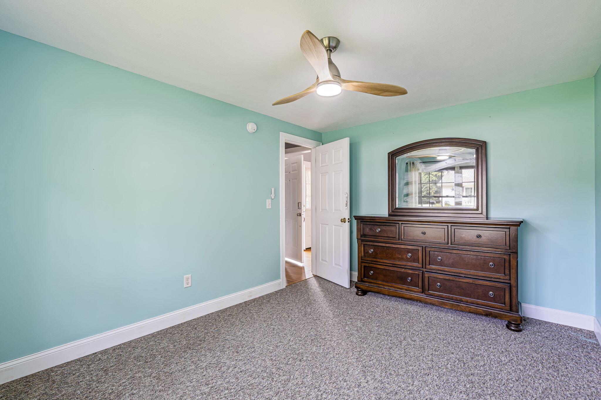 38 Shadagee Road Saco, ME 04072 - Photo 32 of 45 3rd Bedroom