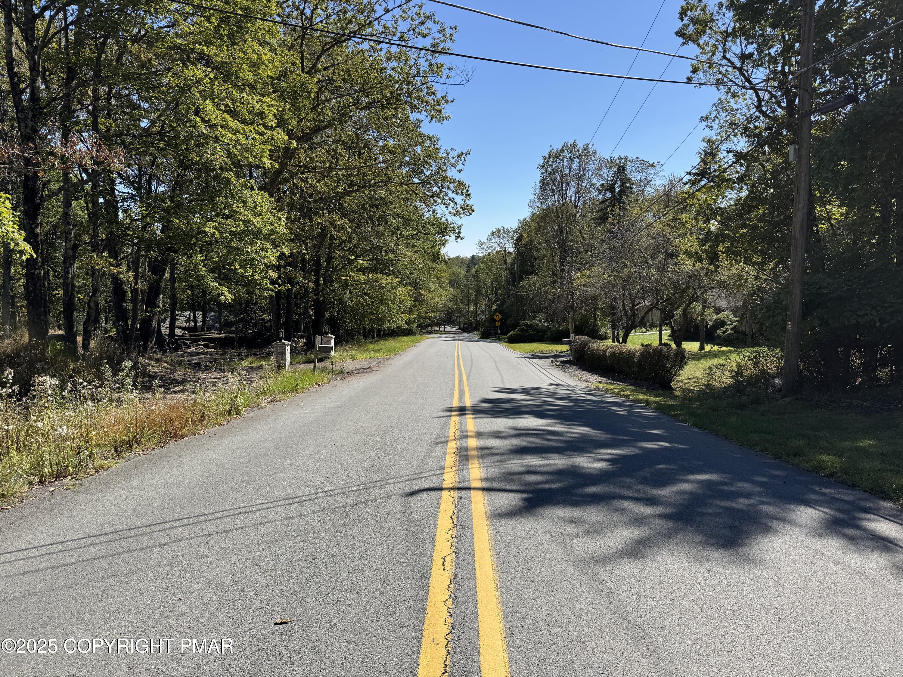 21 Winona Road Mount Pocono, PA 18344 - Photo 4 of 5 View of Street