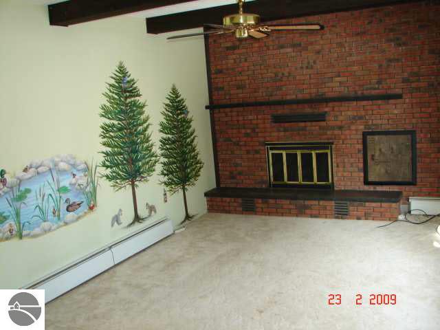 5476 North 8 Mile Road Bentley, MI 48613 - Photo 4 of 7 1753893-3.JPG