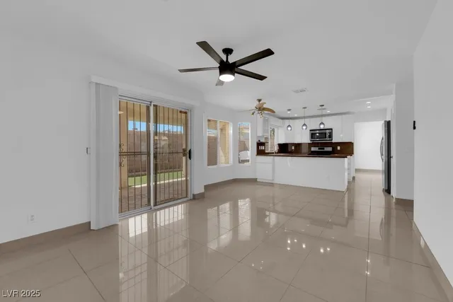 $459,000 | 738 Panhandle Drive, Henderson, NV 89014