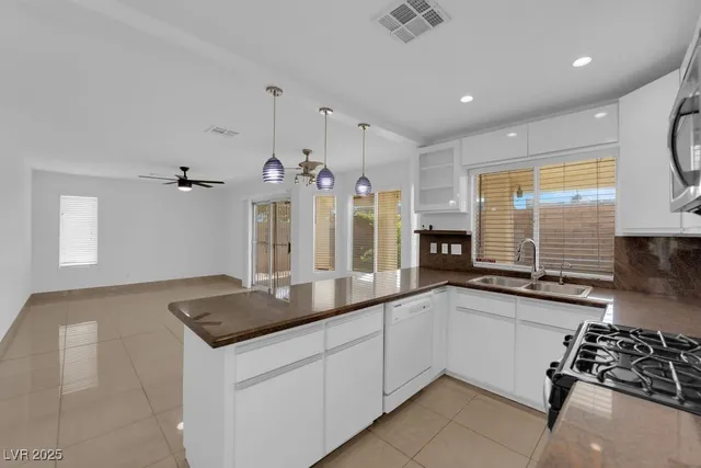 $459,000 | 738 Panhandle Drive, Henderson, NV 89014