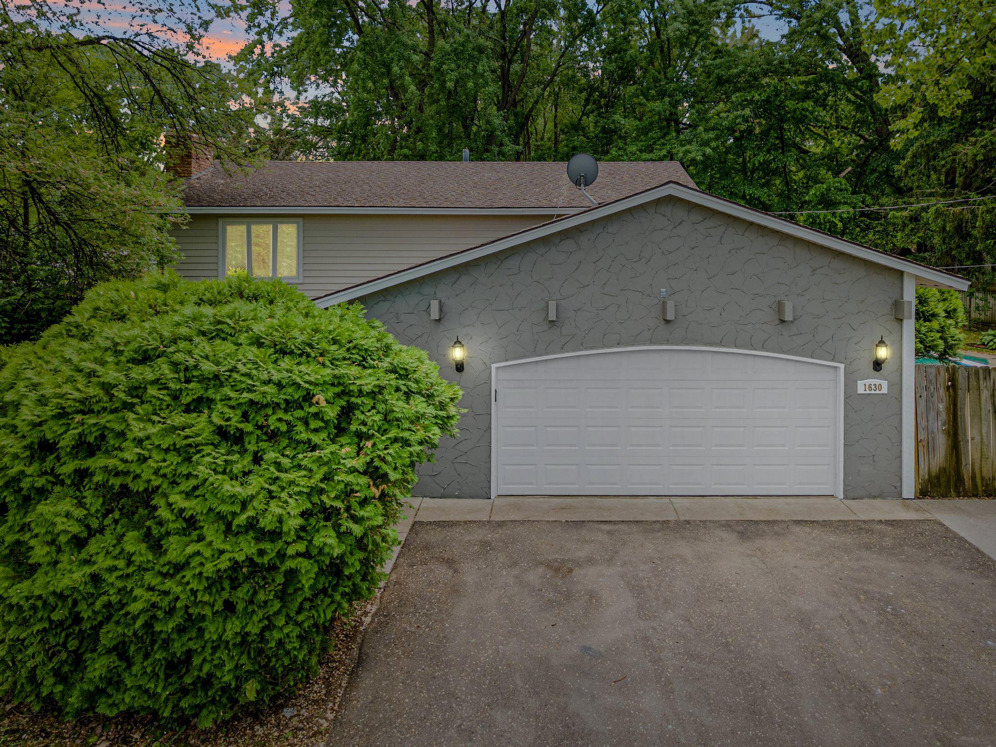 1630 Rice Creek Road Northeast Fridley, MN 55432 - Photo 35 of 36