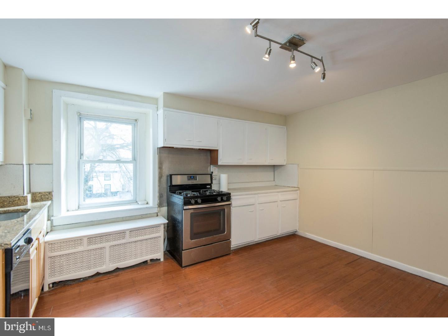 165 Levering Street Philadelphia, PA 19127 - Photo 5 of 25