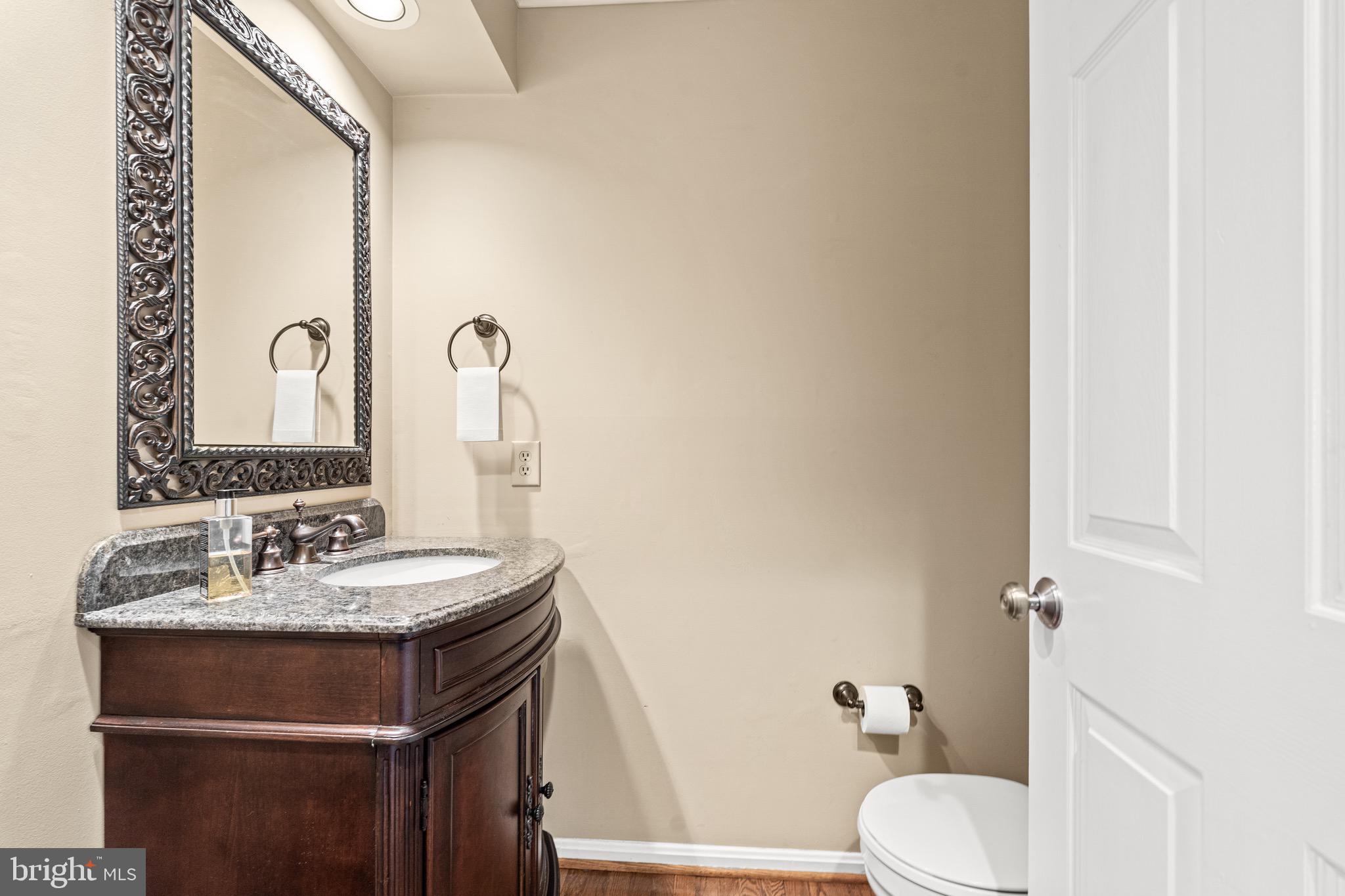 6827 Bluecurl Circle Springfield, VA 22152 - Photo 18 of 50 Gallery Image 18