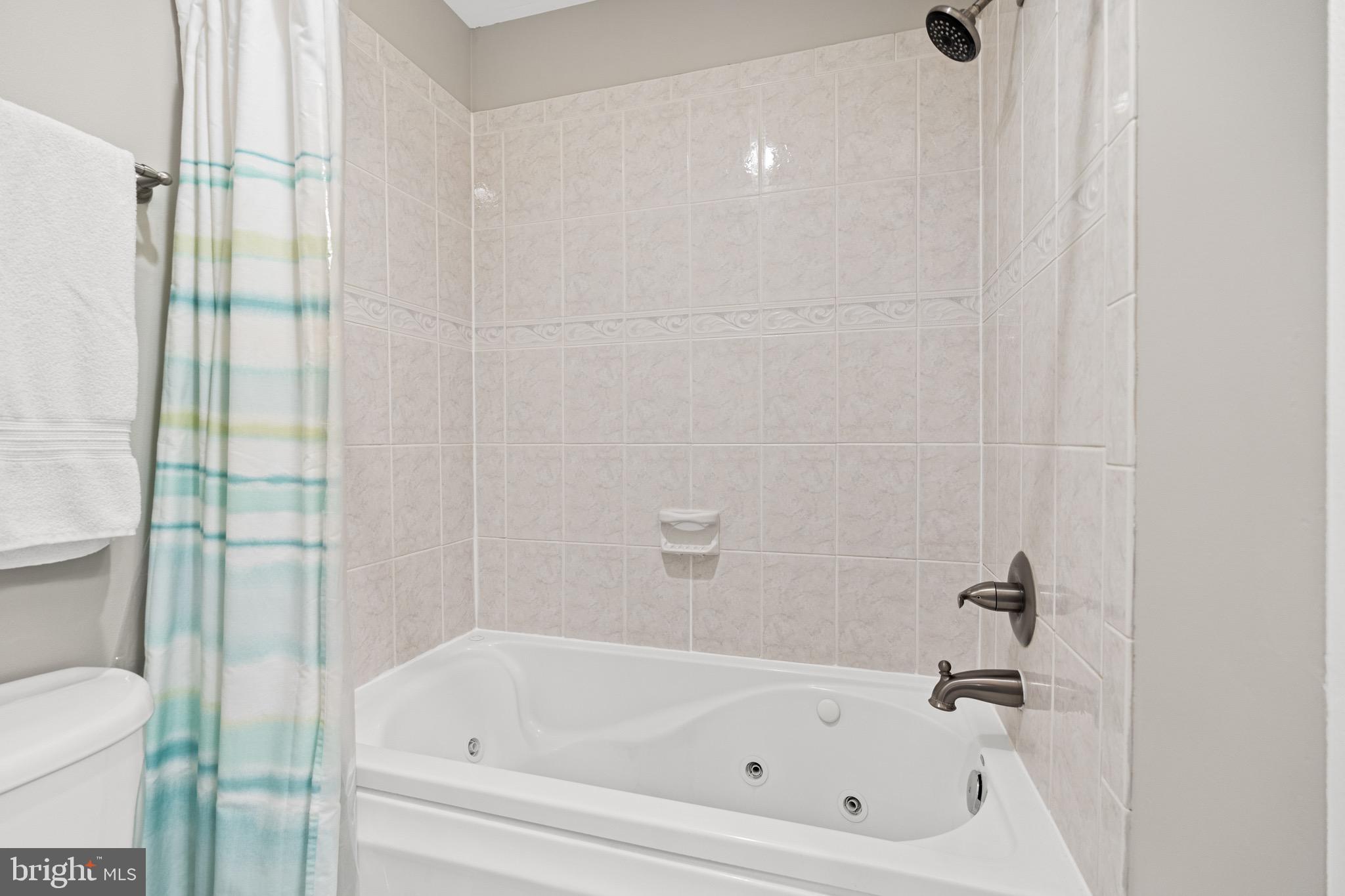 6827 Bluecurl Circle Springfield, VA 22152 - Photo 38 of 50 Gallery Image 38