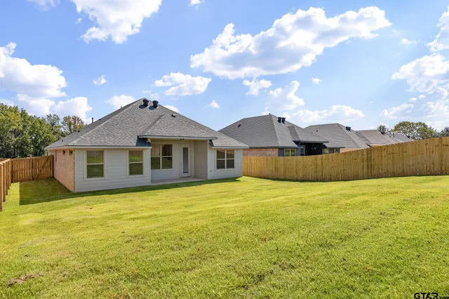 $299,900 | 2253 Dogwood Pk Boulevard, Tyler, TX 75707