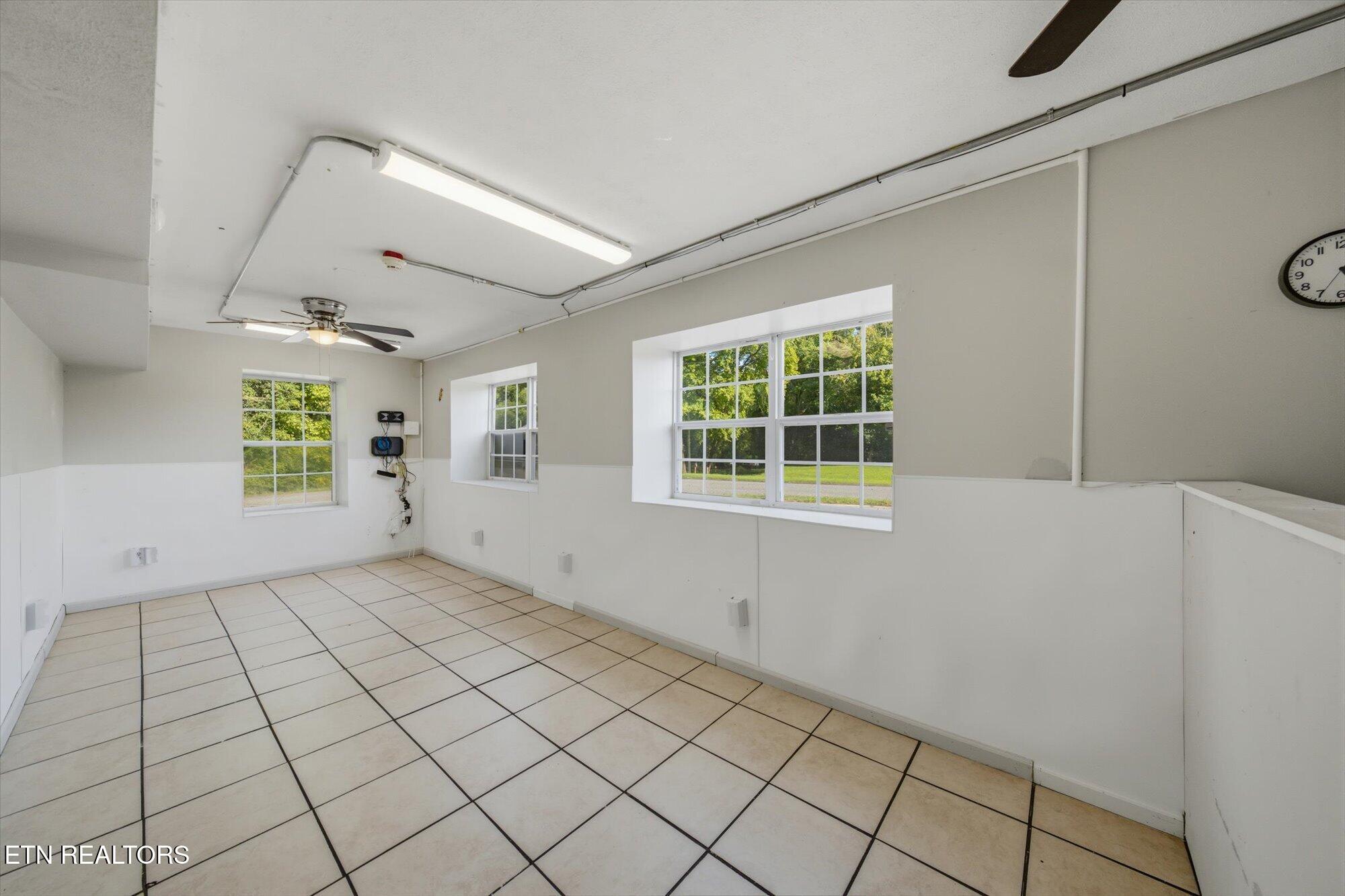 607 Old Tacora Hills Road Clinton, TN 37716 - Photo 5 of 32 05-607-Old-Tacora-Hills-Rd-Clinton-TN-5