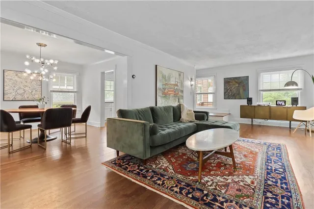 $495,000 | 408 West 61st Street, Kansas City, MO 64113