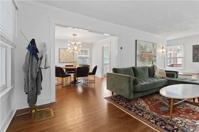 $495,000 | 408 West 61st Street, Kansas City, MO 64113