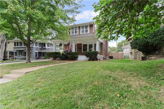 $495,000 | 408 West 61st Street, Kansas City, MO 64113