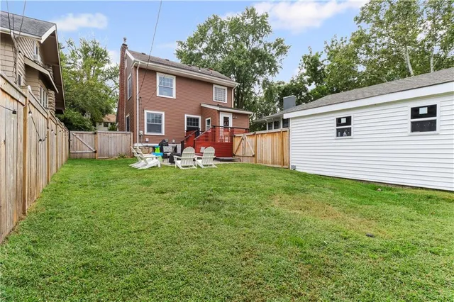 $495,000 | 408 West 61st Street, Kansas City, MO 64113