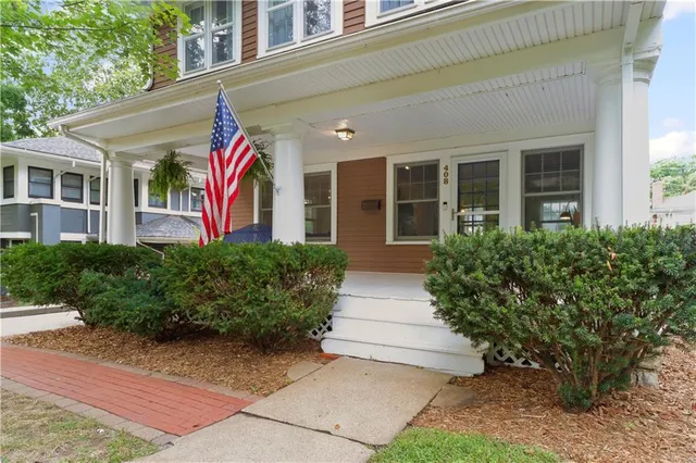 $495,000 | 408 West 61st Street, Kansas City, MO 64113