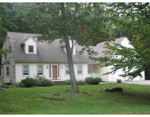 7 Roos Hill Road Freeport, ME 04032 - Photo 1 of 10 Exterior Front.