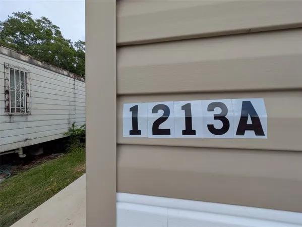 $1,300 | 1213 Kentucky Street, Unit A, South Houston, TX 77587