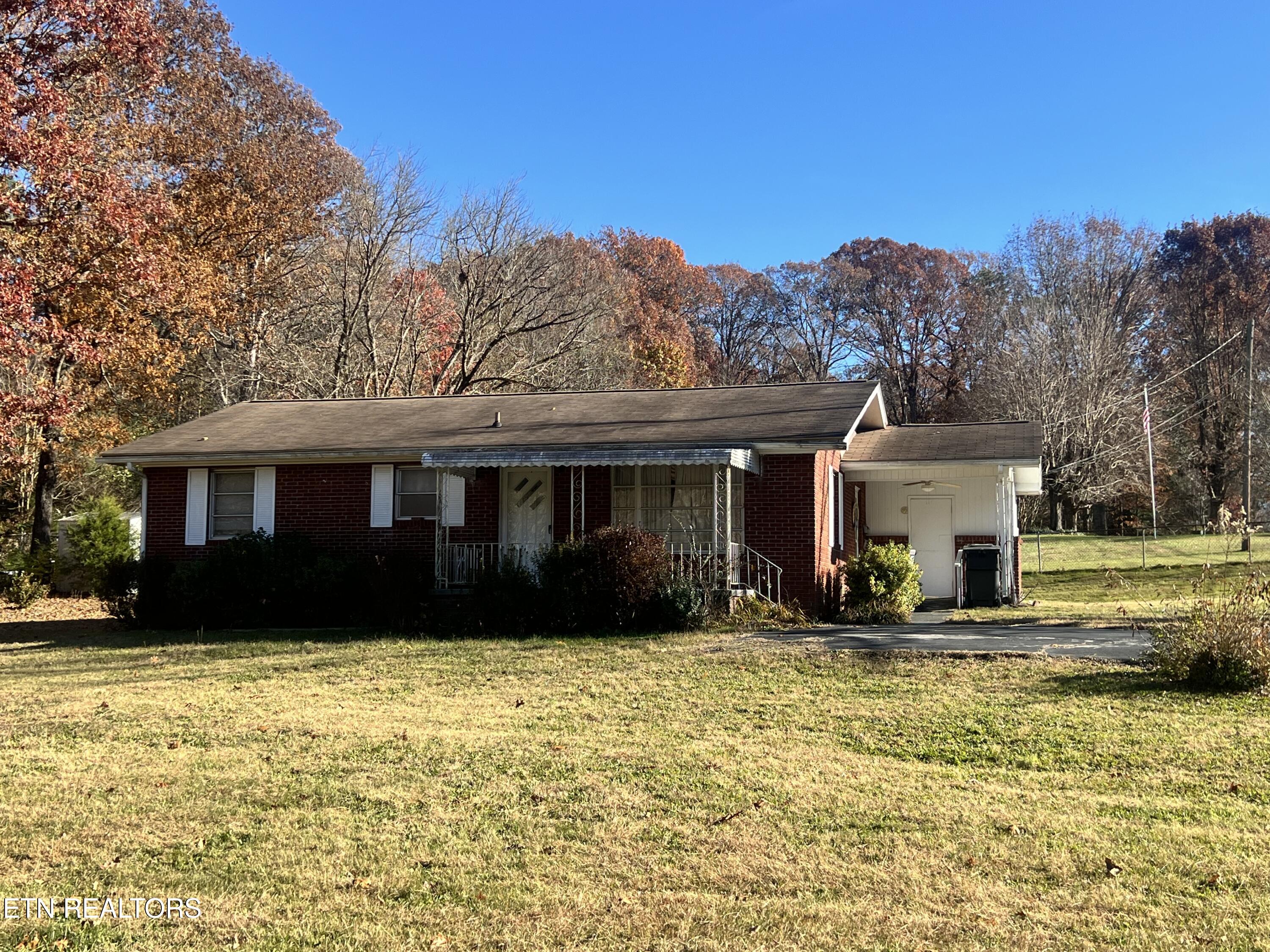 1700 Francis Road Knoxville, TN 37909 - Photo 2 of 16 front view