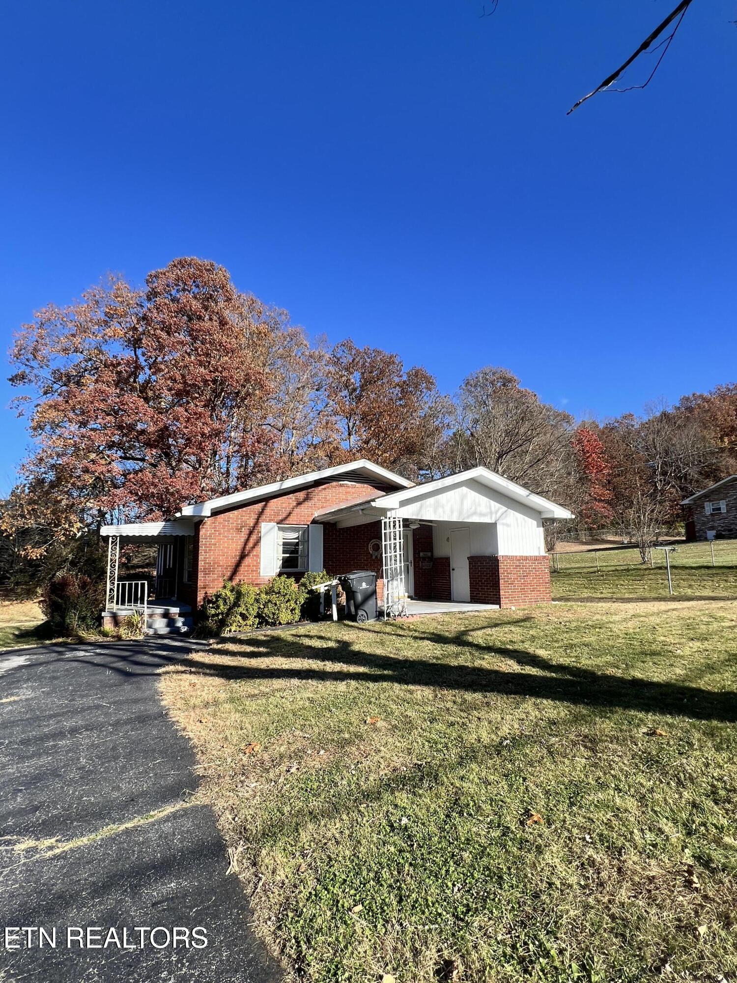 1700 Francis Road Knoxville, TN 37909 - Photo 3 of 16 side