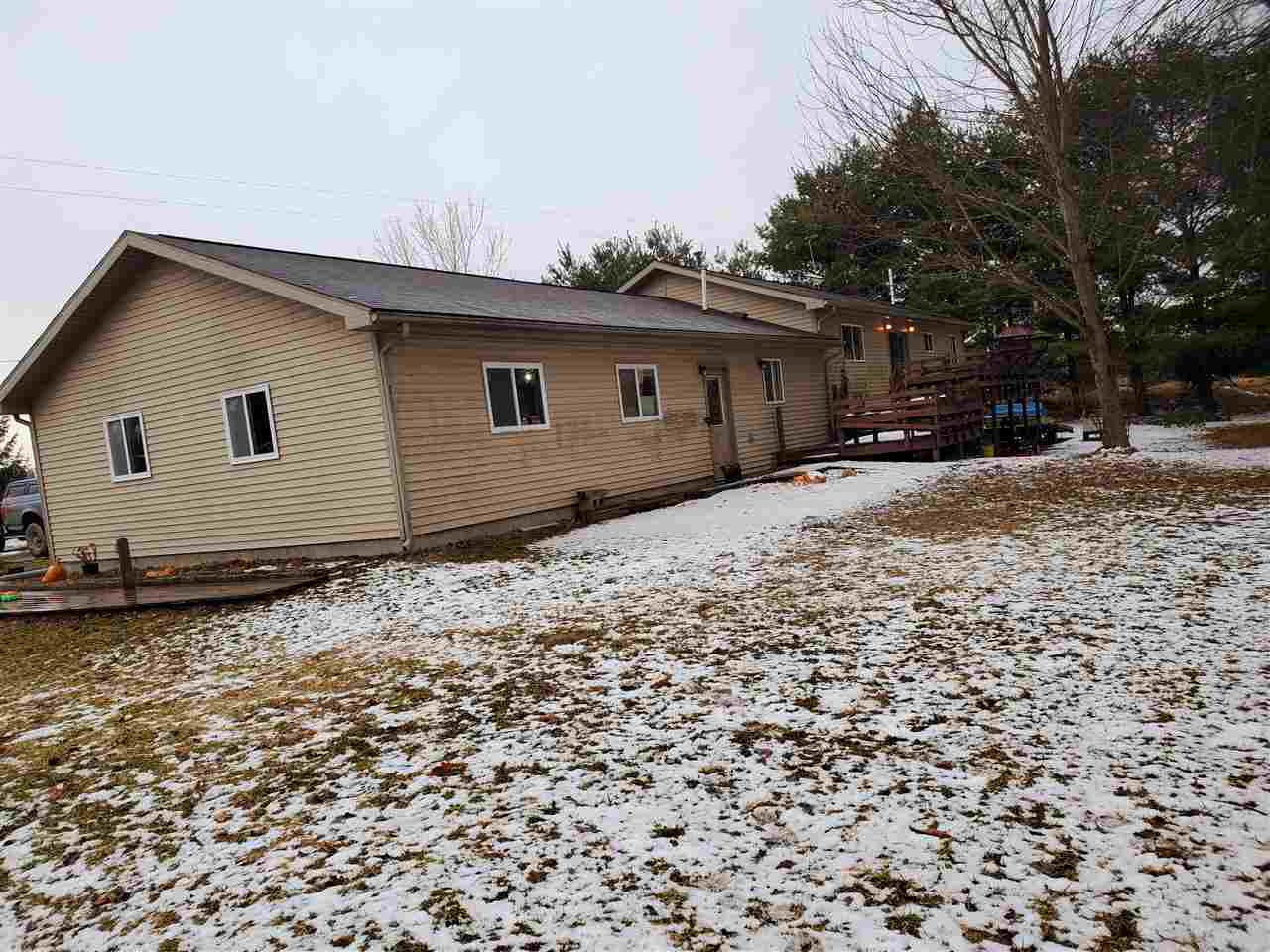 2910 Hilts Road Gladwin, MI 48624 - Photo 2 of 30