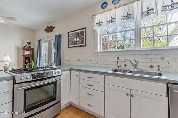 $710,000 | 530 North Line Drive, Hampstead, NC 28443