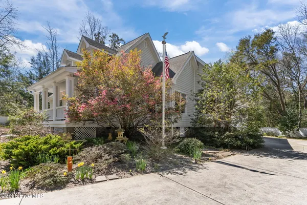 $710,000 | 530 North Line Drive, Hampstead, NC 28443