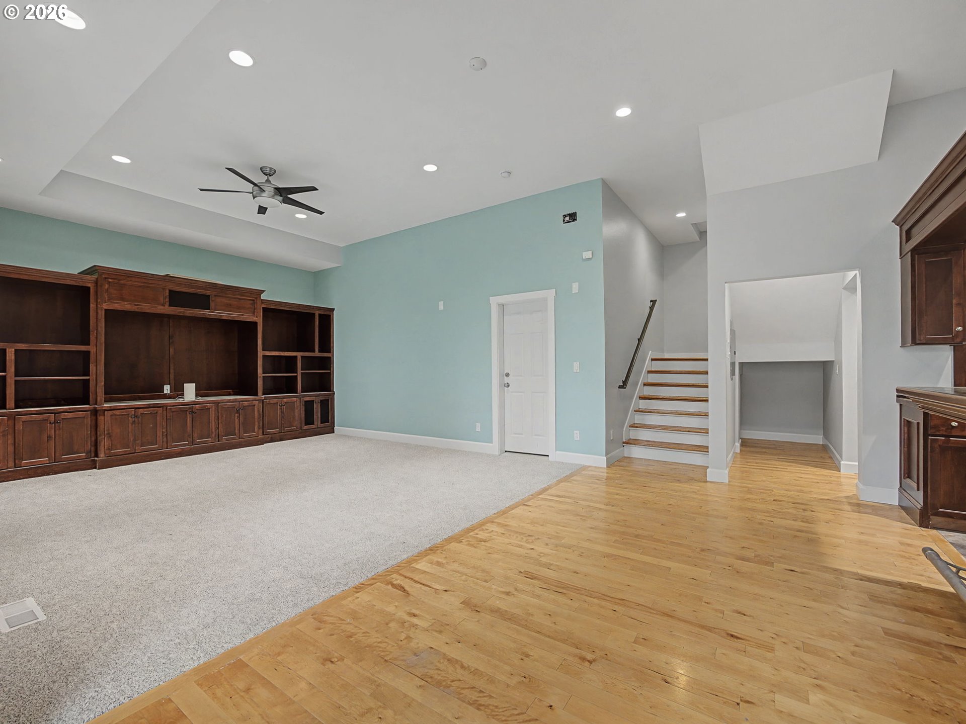 12410 Southwest Aspen Ridge Drive Tigard, OR 97224 - Photo 35 of 47 a view of an empty room with a kitchen and a window