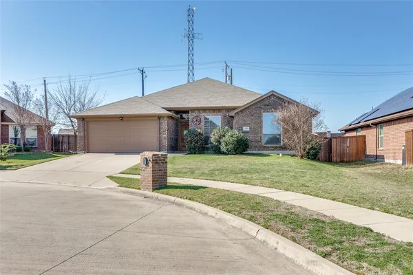 $359,900 | 9209 Hunters Court, White Settlement, TX 76108