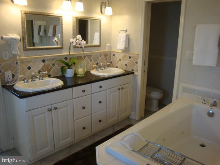 2700 Riverbend Road Allentown, PA 18103 - Photo 21 of 25