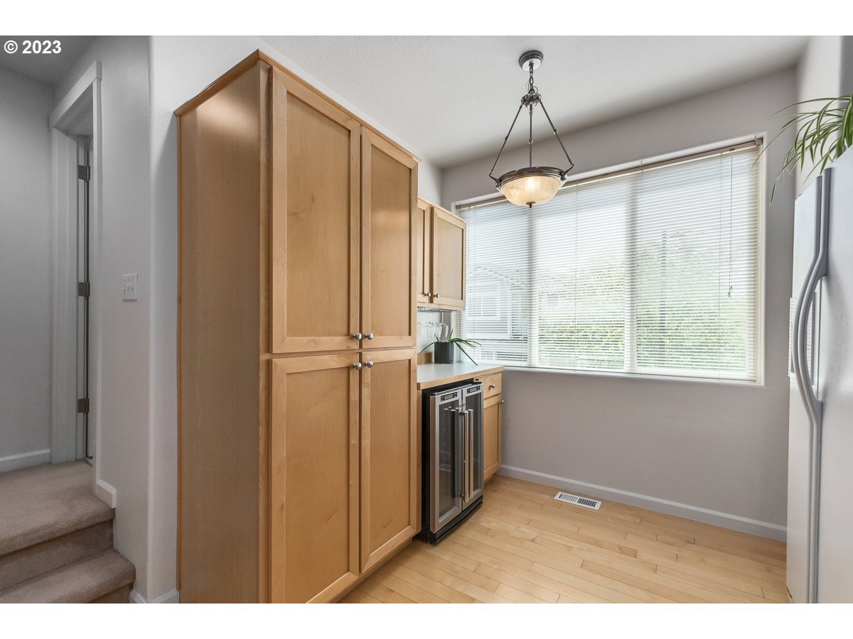 14605 Southwest Beard Road, Unit 102 Beaverton, OR 97007 - Photo 4 of 22 Gallery Image 4