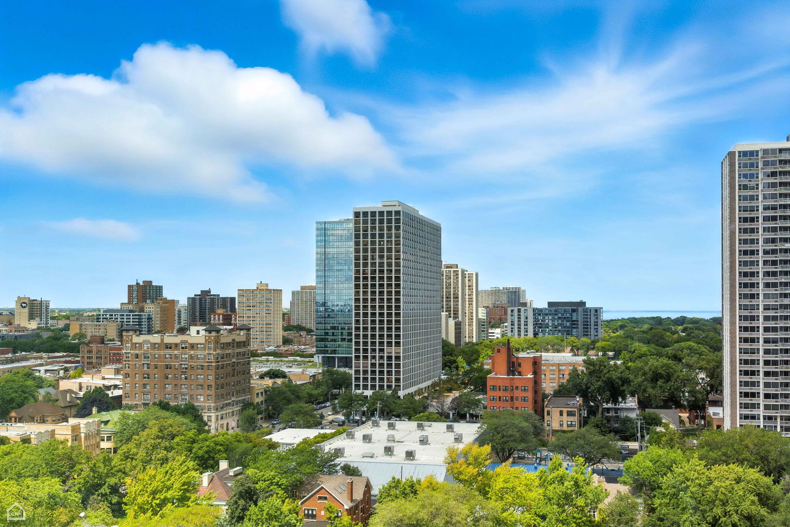 720 West Gordon Terrace, Unit 16E Chicago, IL 60613 - Photo 22 of 34 a view of a city with tall buildings