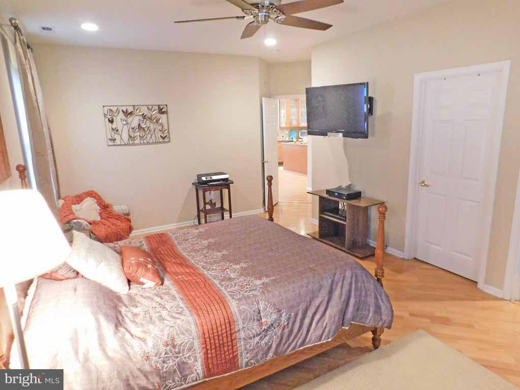 59 Bluebonnet Road Langhorne, PA 19047 - Photo 15 of 29 Main Bedroom