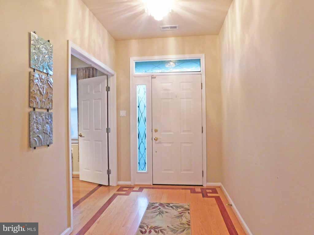 59 Bluebonnet Road Langhorne, PA 19047 - Photo 3 of 29 Foyer with Custom Hardwood