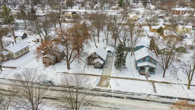 $224,900 | 550 Monroe Street Southeast, Hutchinson, MN 55350