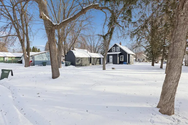 $224,900 | 550 Monroe Street Southeast, Hutchinson, MN 55350