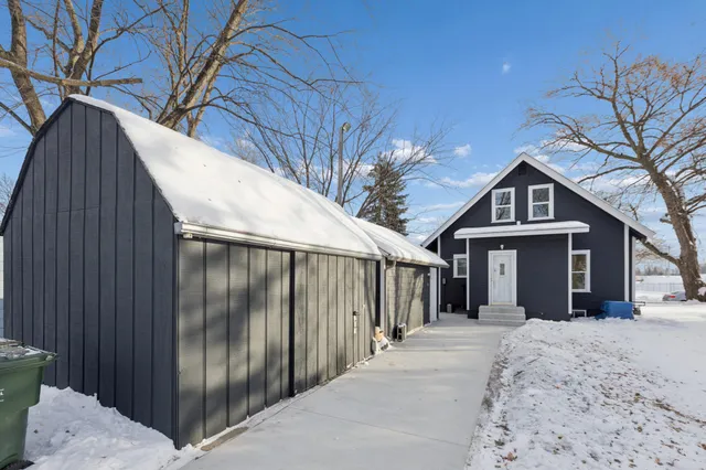 $224,900 | 550 Monroe Street Southeast, Hutchinson, MN 55350