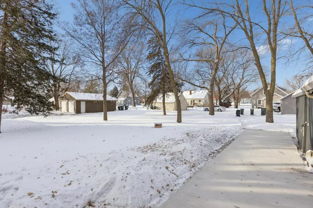 $224,900 | 550 Monroe Street Southeast, Hutchinson, MN 55350