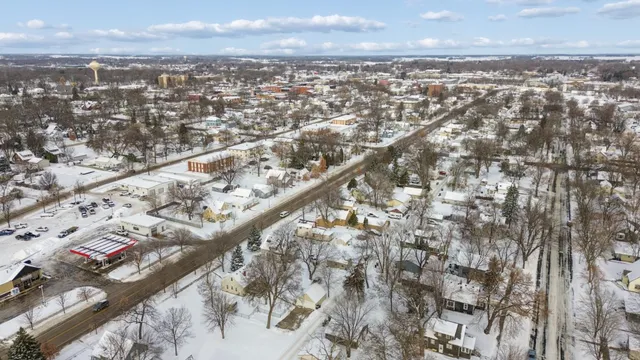 $224,900 | 550 Monroe Street Southeast, Hutchinson, MN 55350