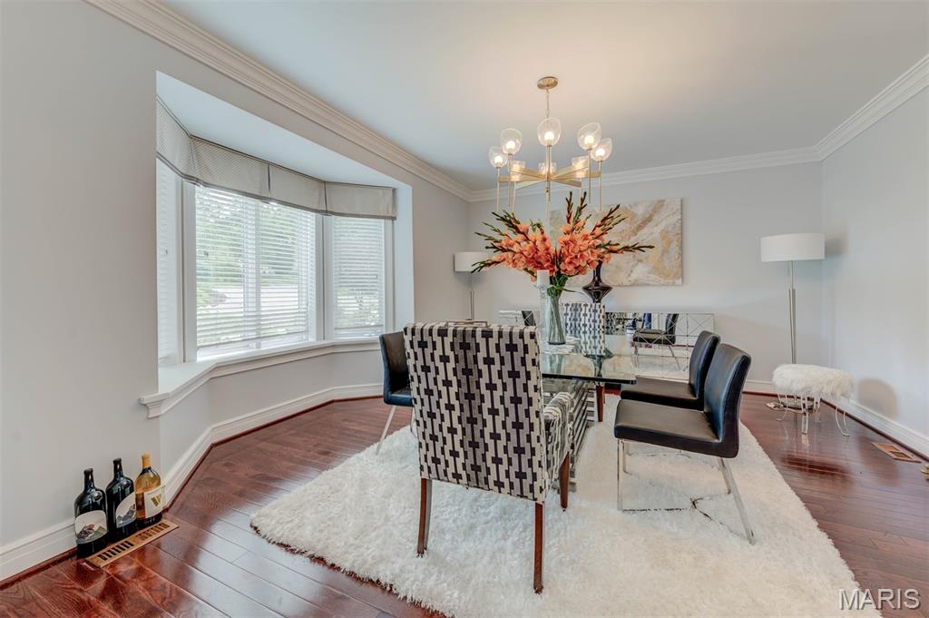 5 Huntleigh Downs Road Frontenac, MO 63131 - Photo 11 of 84