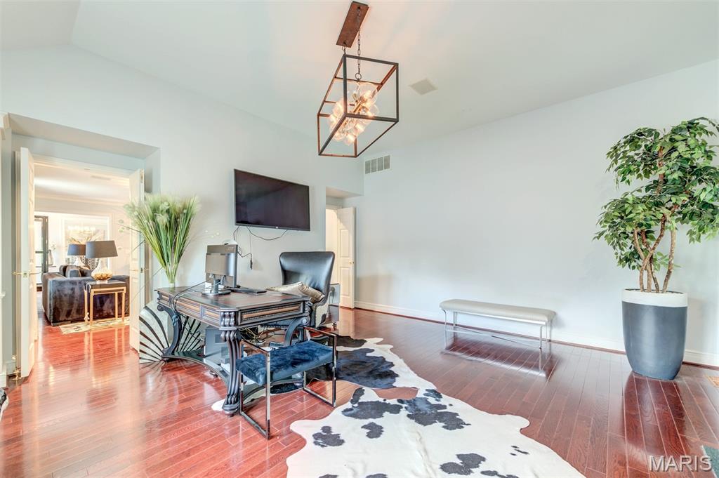 5 Huntleigh Downs Road Frontenac, MO 63131 - Photo 41 of 84