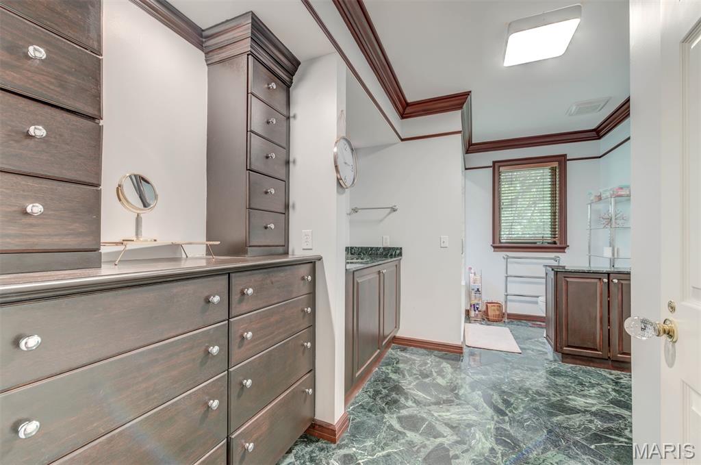 5 Huntleigh Downs Road Frontenac, MO 63131 - Photo 46 of 84