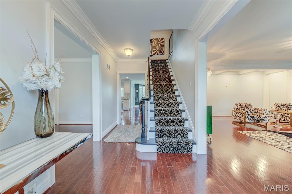 5 Huntleigh Downs Road Frontenac, MO 63131 - Photo 5 of 84