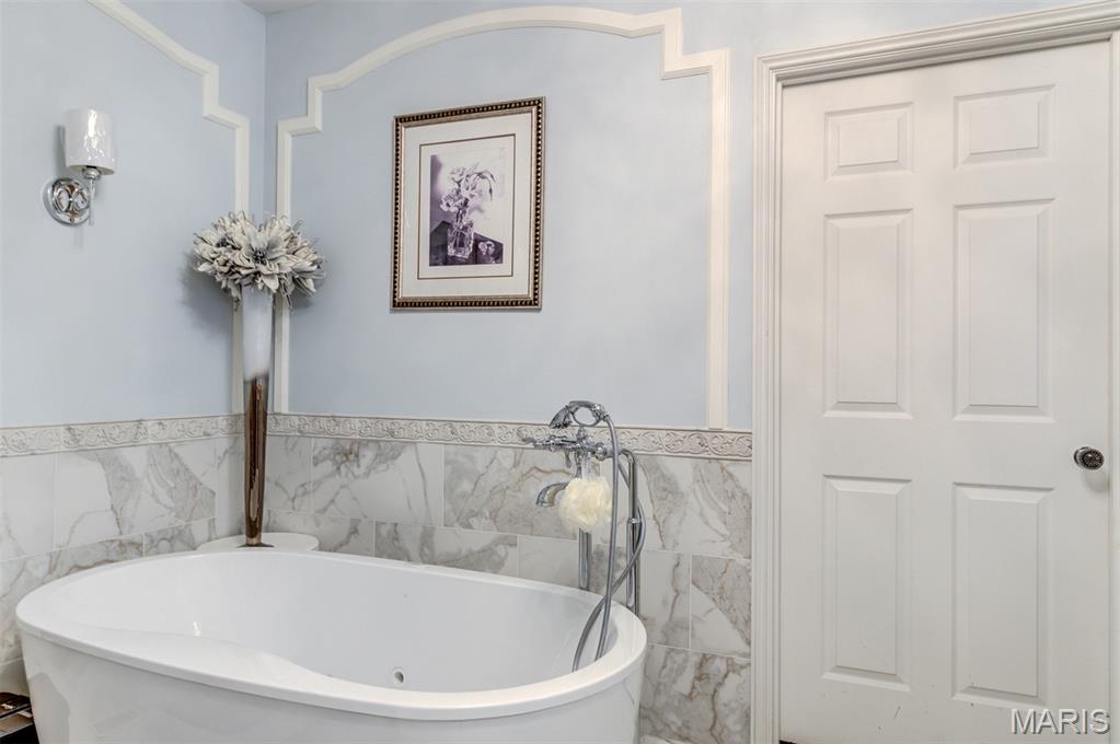 5 Huntleigh Downs Road Frontenac, MO 63131 - Photo 53 of 84