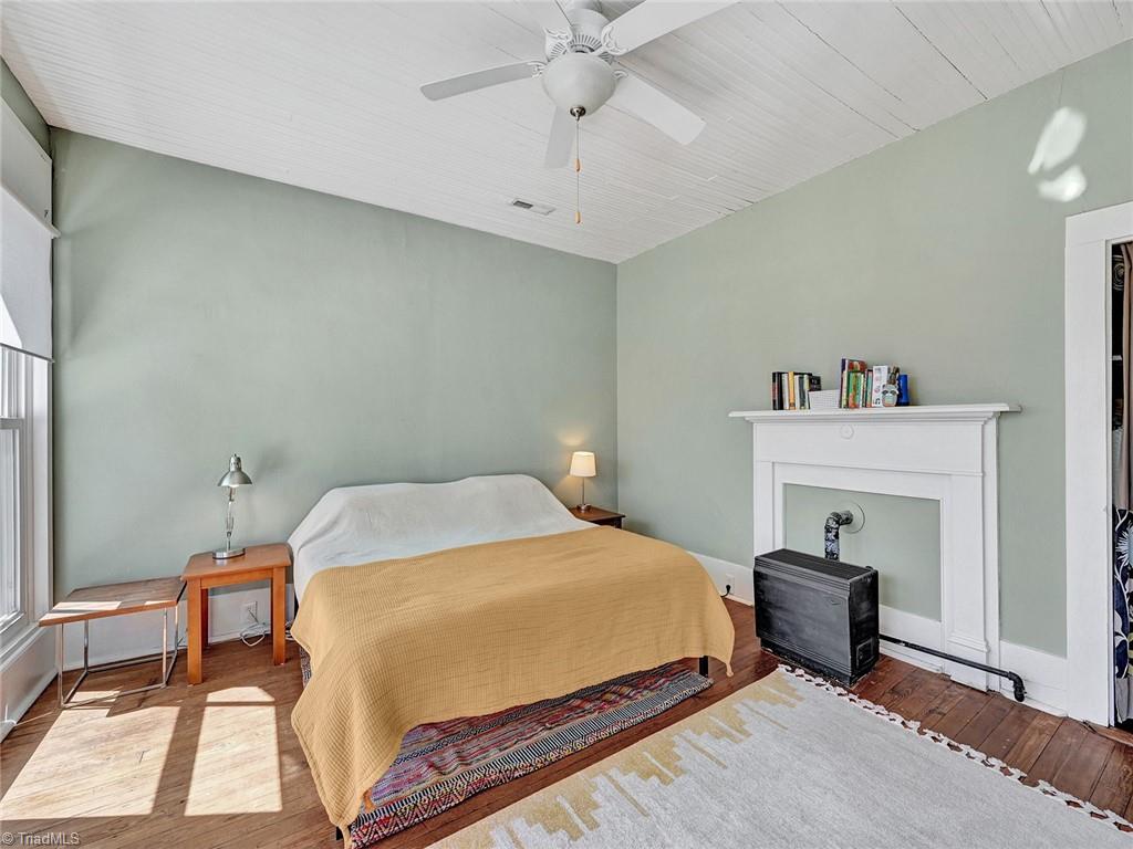 918 West Academy Street Winston-Salem, NC 27101 - Photo 20 of 40 Upstairs BR